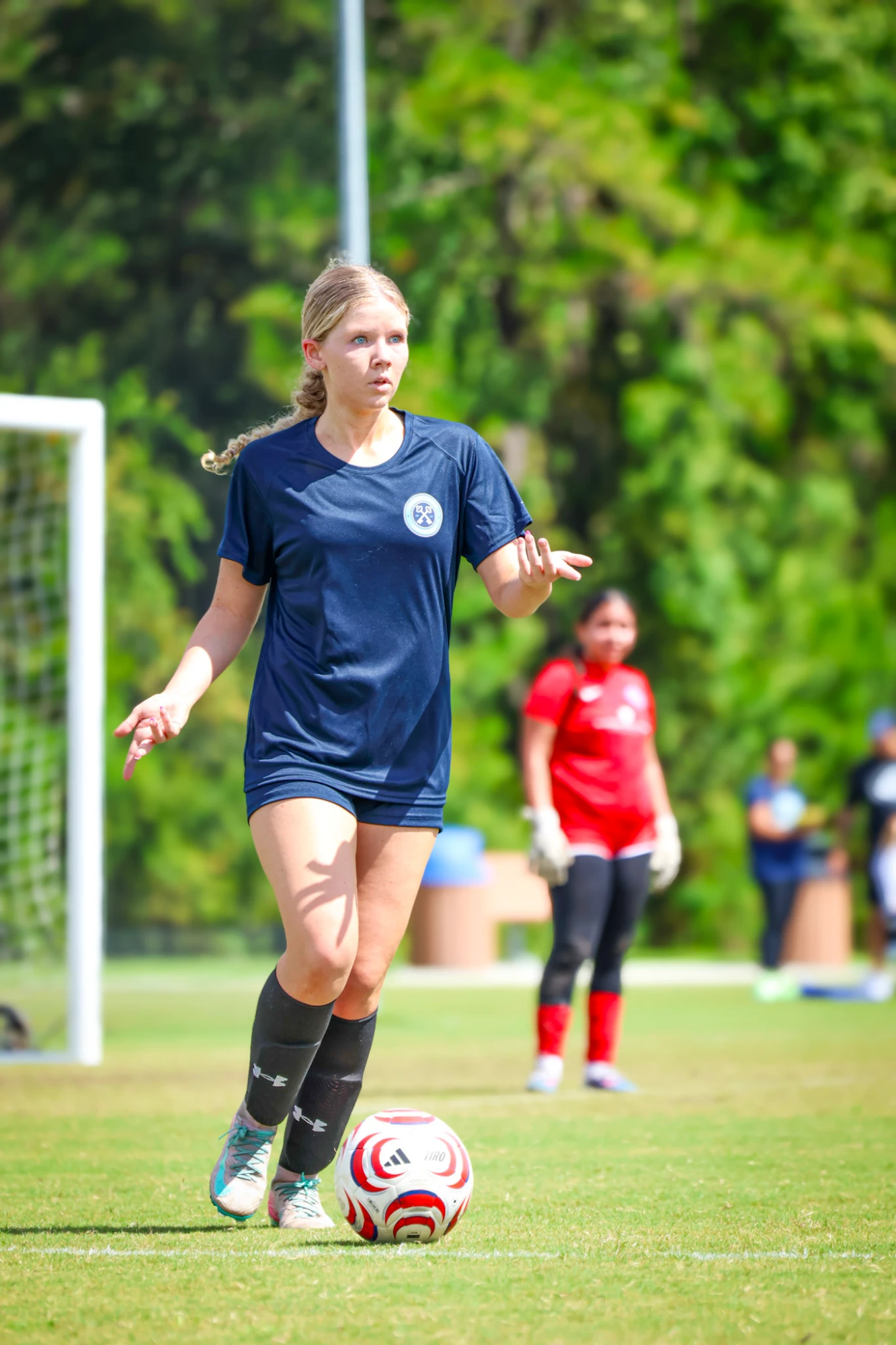 Player on the ball looking upfield